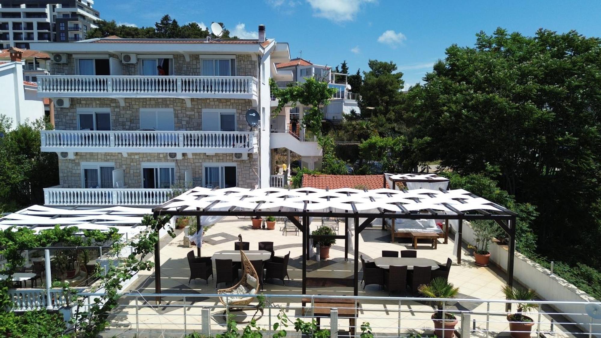 Sun Apartments Ulcinj Esterno foto