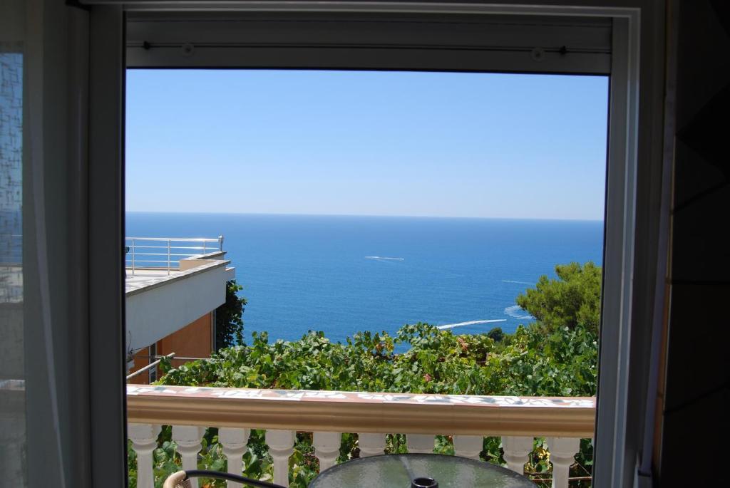 Sun Apartments Ulcinj Esterno foto